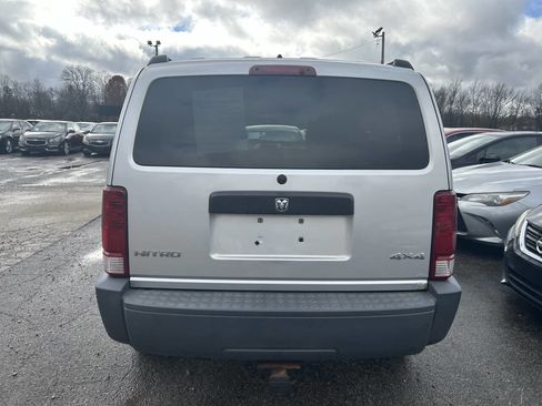 Used 2007 Dodge Nitro SXT image 5