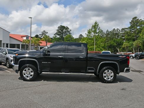 Used 2021 Chevrolet Silverado 2500 LTZ w/ LTZ Convenience Package AWD/4WD image 2
