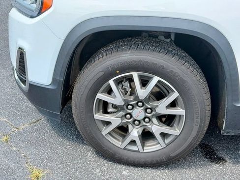 Used 2021 GMC Acadia SLE FWD image 32