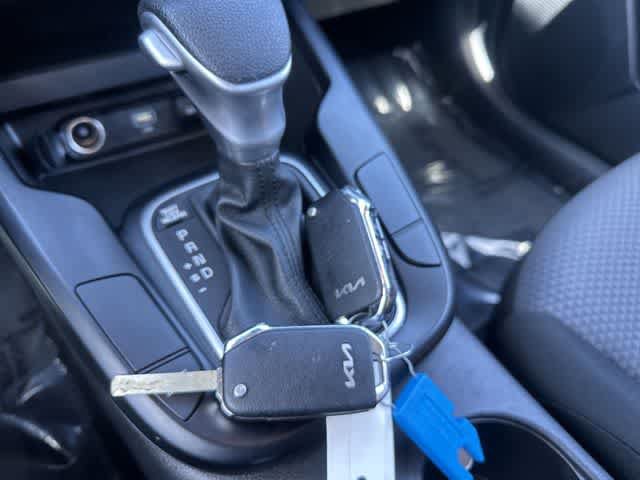 Used 2024 Kia Soul LX w/ Option Group 015 FWD image 34
