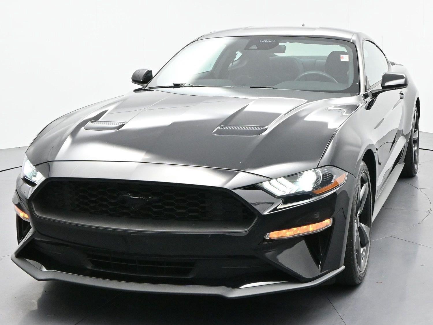 Used 2022 Ford Mustang Coupe w/ Equipment Group 101A RWD image 3