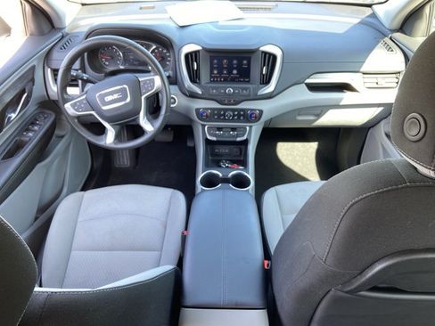 Used 2024 GMC Terrain SLE w/ Driver Convenience Package FWD image 50