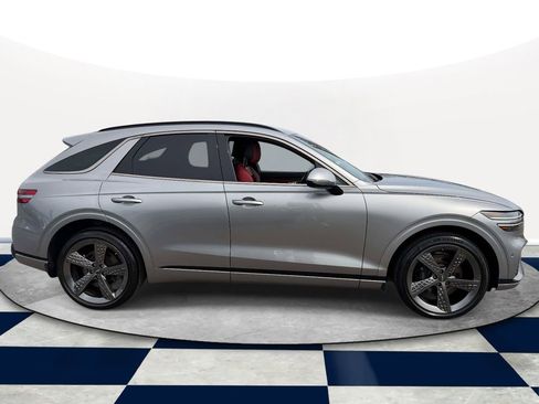 Certified 2023 Genesis GV70 2.5T w/ Sport Prestige Package image 3