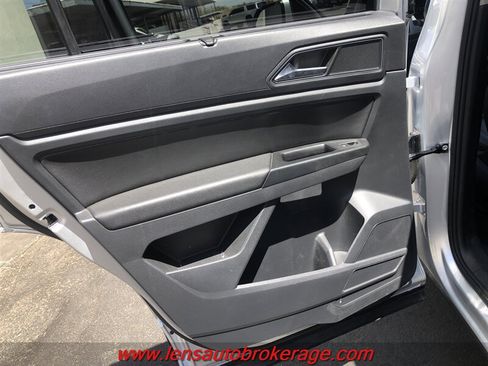 Used 2019 Volkswagen Atlas SE FWD image 14