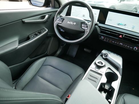 Certified 2023 Kia EV6 Wind AWD/4WD image 9