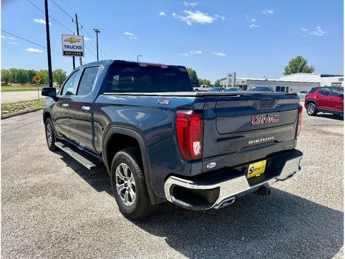 Used 2021 GMC Sierra 1500 SLE w/ X31 Off-Road Package AWD/4WD image 2