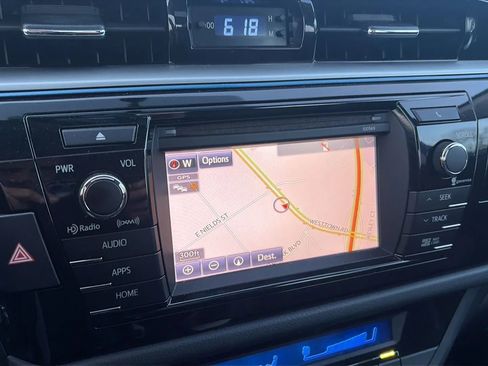 Used 2016 Toyota Corolla S Premium image 37