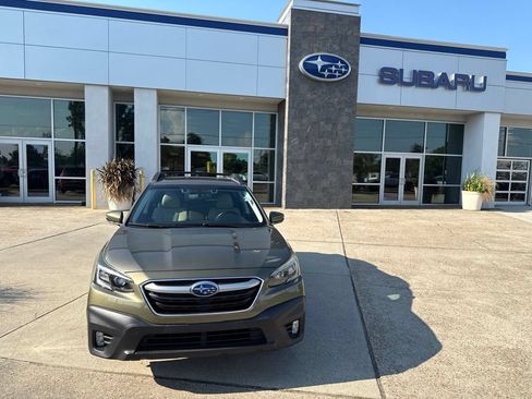 Used 2021 Subaru Outback Premium AWD/4WD image 2