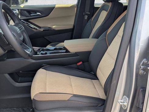 New 2026 Chevrolet Equinox ACTIV FWD image 4