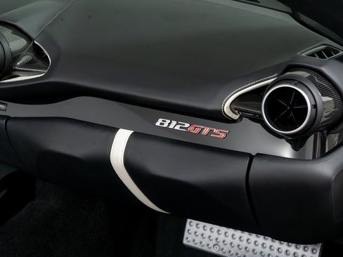 Certified 2021 Ferrari 812 GTS image 39