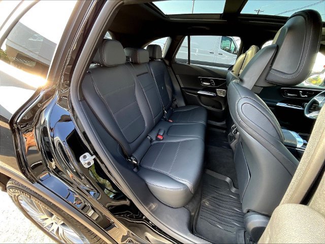 Used 2026 Mercedes-Benz GLC 300 4MATIC image 27