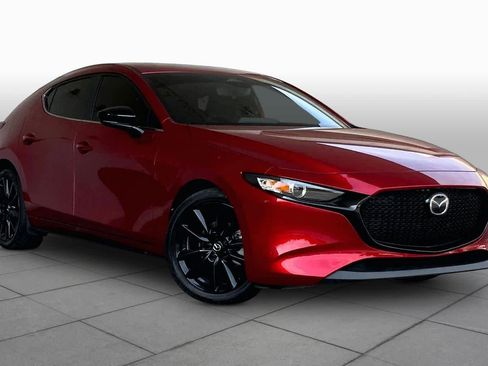 Used 2024 MAZDA MAZDA3 s image 3