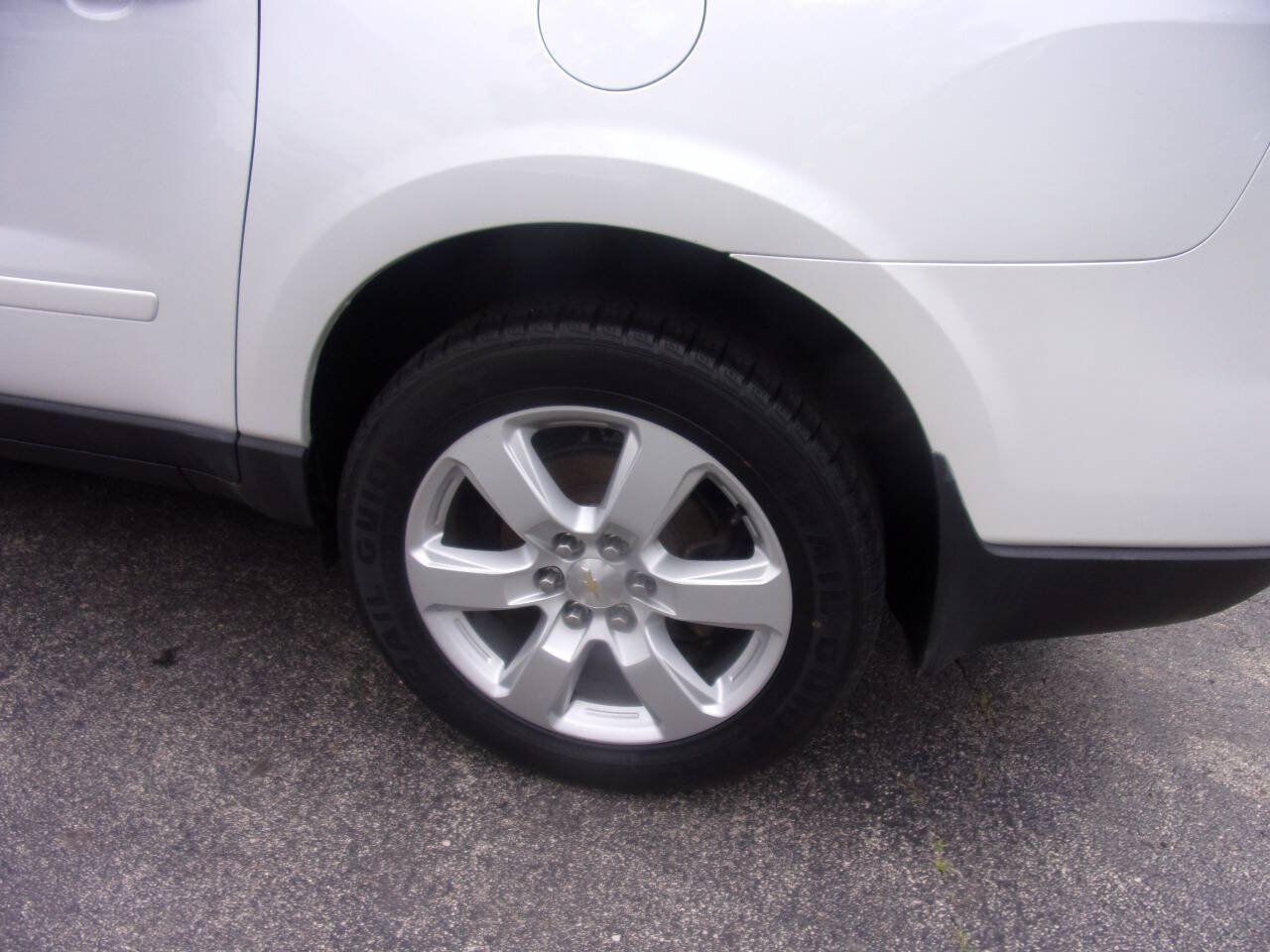 Used 2017 Chevrolet Traverse LT w/ Style and Technology Package AWD/4WD image 13