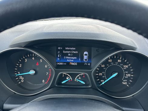 Used 2017 Ford Escape Titanium image 26