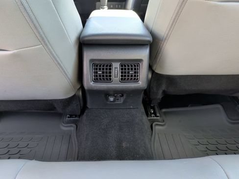 Used 2025 Toyota Camry SE FWD image 24