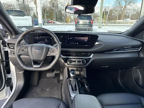 Certified 2024 Buick Envista Sport Touring w/ Convenience I Package image 19