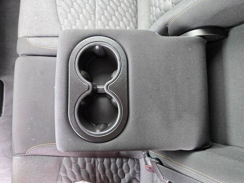 Used 2020 Chevrolet Equinox LT image 28