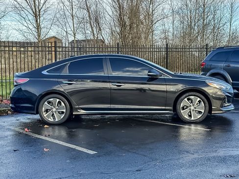Used 2019 Hyundai Sonata Limited image 3