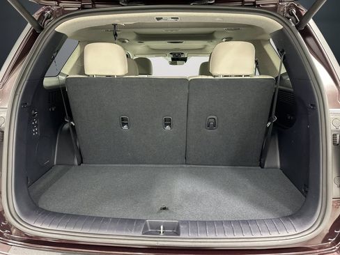 Used 2024 Hyundai Palisade Limited FWD image 13