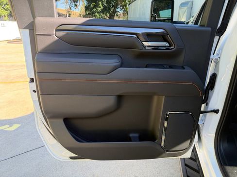 New 2026 GMC Sierra 2500 AT4 w/ AT4 Premium Plus Package AWD/4WD image 23