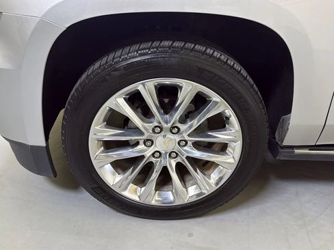 Used 2019 Chevrolet Tahoe Premier w/ Premier Plus Edition image 37