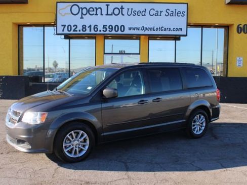 Used 2015 Dodge Grand Caravan SXT w/ Rear Park Assist Package image 1