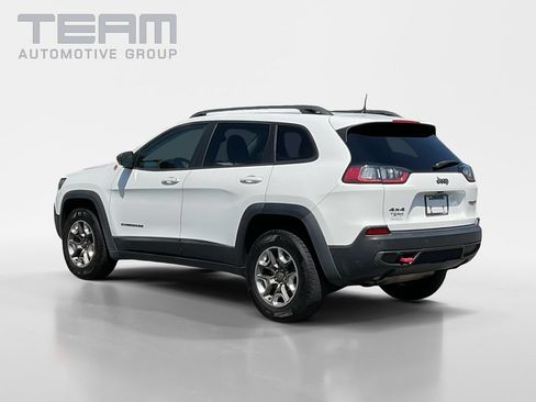 Used 2019 Jeep Cherokee Trailhawk AWD/4WD image 5