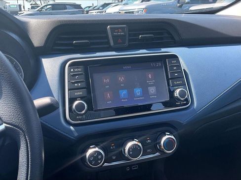 Used 2025 Nissan Versa SV FWD image 21