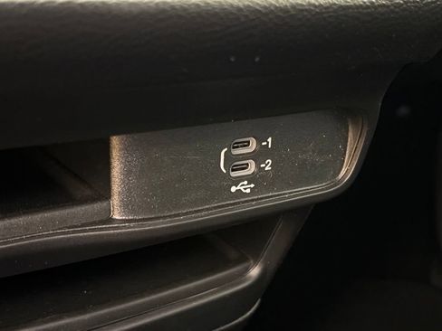 New 2027 Chrysler Pacifica Select FWD image 30
