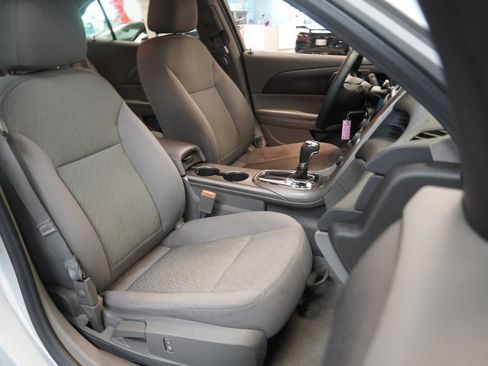 Used 2013 Chevrolet Malibu LS FWD image 30