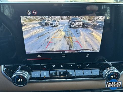 Used 2025 GMC Canyon AT4 image 24