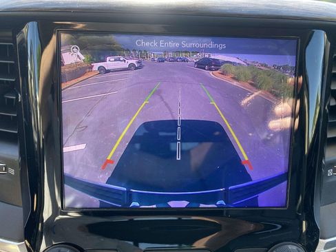 Used 2019 RAM 1500 Laramie AWD/4WD image 25