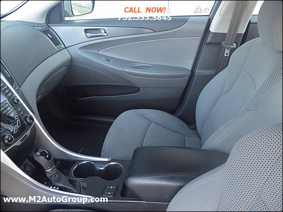 Used 2013 Hyundai Sonata GLS w/ Popular Equipment Pkg FWD image 9