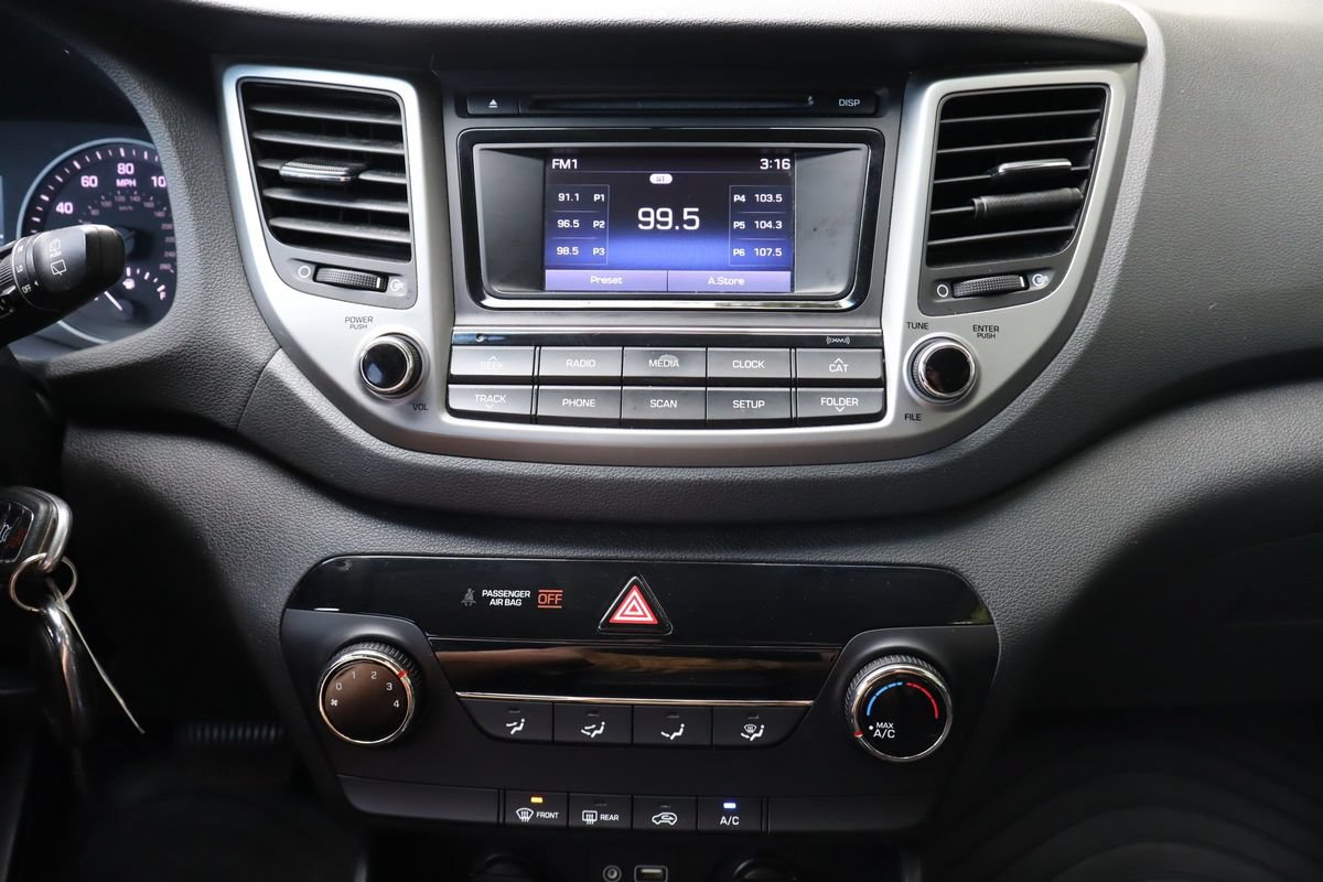Used 2017 Hyundai Tucson Eco AWD/4WD image 32