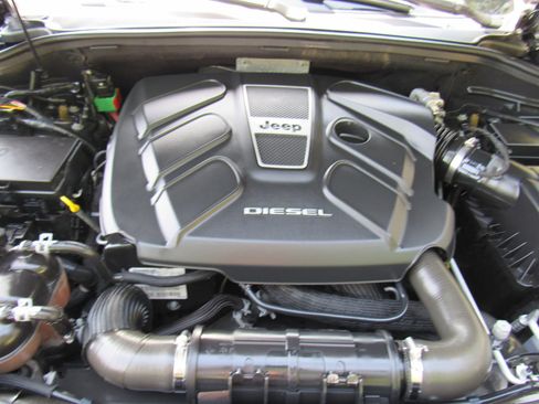 Used 2018 Jeep Grand Cherokee Summit w/ Platinum Series Group AWD/4WD image 18