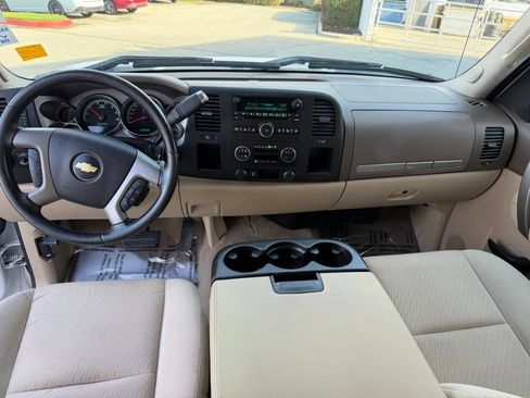 Used 2013 Chevrolet Silverado 1500 2WD Crew Cab Hybrid image 17