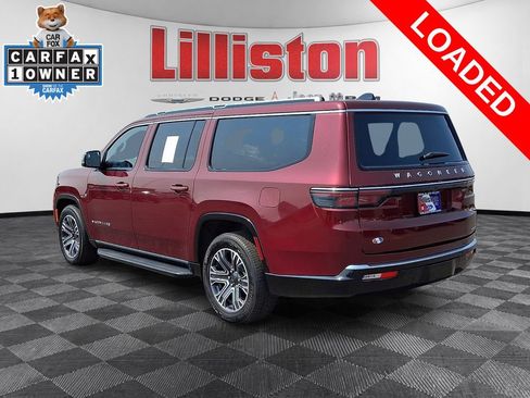 Used 2024 Jeep Wagoneer L Series II w/ Flexible Seating Group AWD/4WD image 6