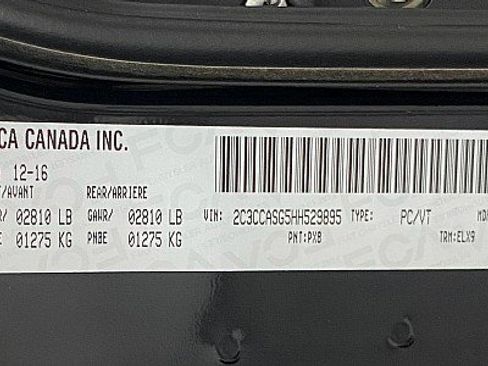 Used 2017 Chrysler 300 C Platinum image 27