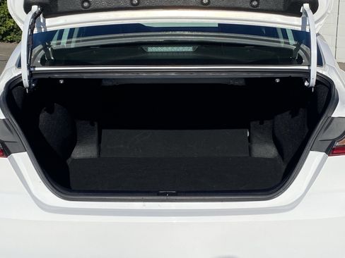 Certified 2025 Toyota Camry LE image 21