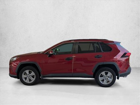 Used 2023 Toyota RAV4 XLE w/ Convenience Package FWD image 2