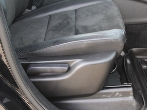 Used 2021 Jeep Grand Cherokee Laredo X image 22