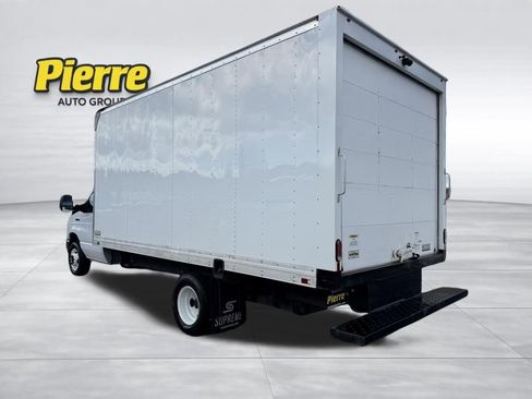 Used 2022 Ford E-450 and Econoline 450 Super Duty w/ Power Windows & Locks Group RWD image 2
