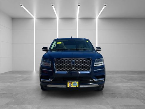 Used 2018 Lincoln Navigator L Reserve AWD/4WD image 2