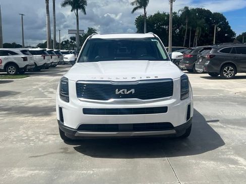 Used 2022 Kia Telluride S AWD/4WD image 2