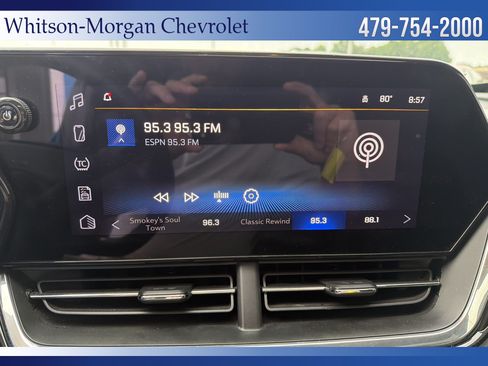 Used 2025 Chevrolet Trax RS w/ Sunroof Package FWD image 10