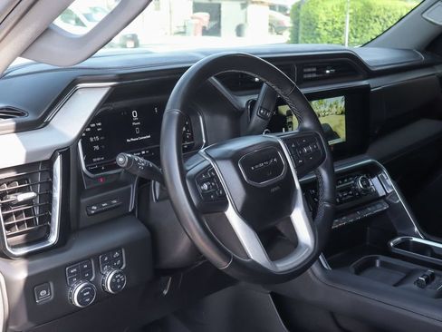 Used 2024 GMC Sierra 2500 Denali w/ Denali Reserve Package AWD/4WD image 25