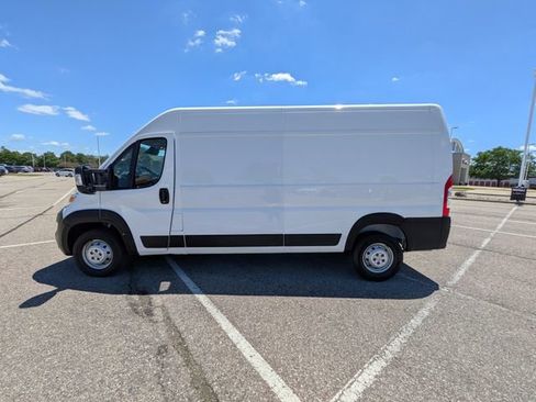 Used 2023 RAM ProMaster 2500 FWD image 23