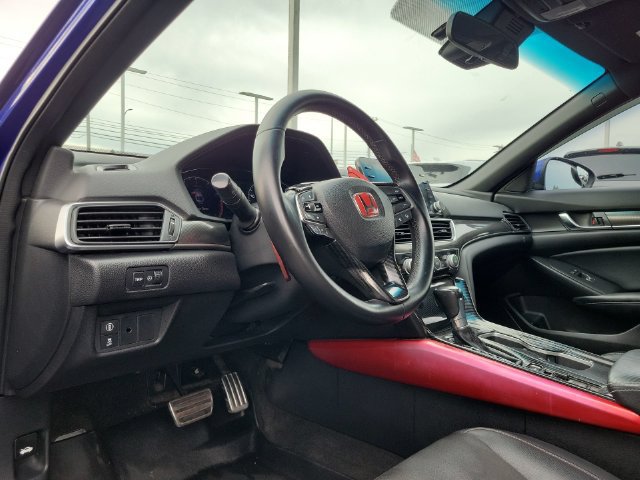 Used 2018 Honda Accord Sport image 16