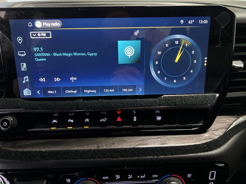 Used 2023 Chevrolet Silverado 1500 LTZ w/ LTZ Premium Package image 19