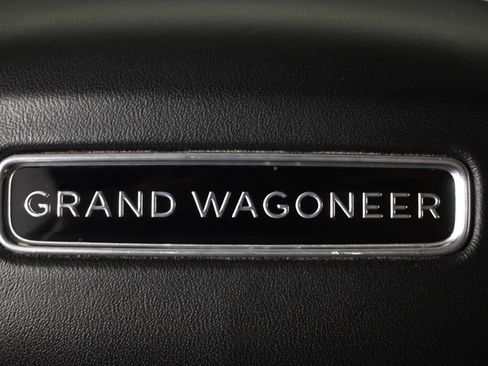 Used 2022 Jeep Grand Wagoneer Series III w/ Rear Seat Video Group 1 image 36